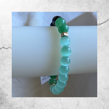 Load image into Gallery viewer, Essential Oil Bracelet || Cat-Eye and Jade Beads in Shades of Green || Black Freshwater Pearls