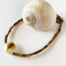 Load image into Gallery viewer, Spiral Shell and Bronze Rectangle Beads Clasp Bracelet