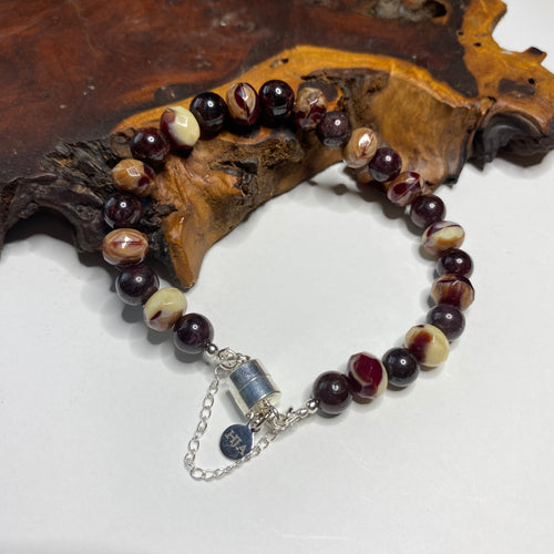 Garnet & Cream Beaded Bracelet with Silver-plated Magnetic Clasp