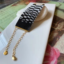 Load image into Gallery viewer, Elegant Handwoven Bracelet "Anamorphic" in Black and White