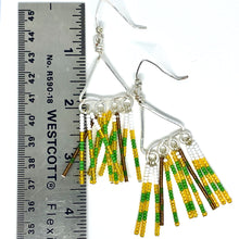 Load image into Gallery viewer, &quot;El Cilantro&quot; Dance - Beaded Earrings
